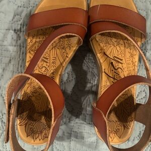 Blowfish Tan Leather Sandals